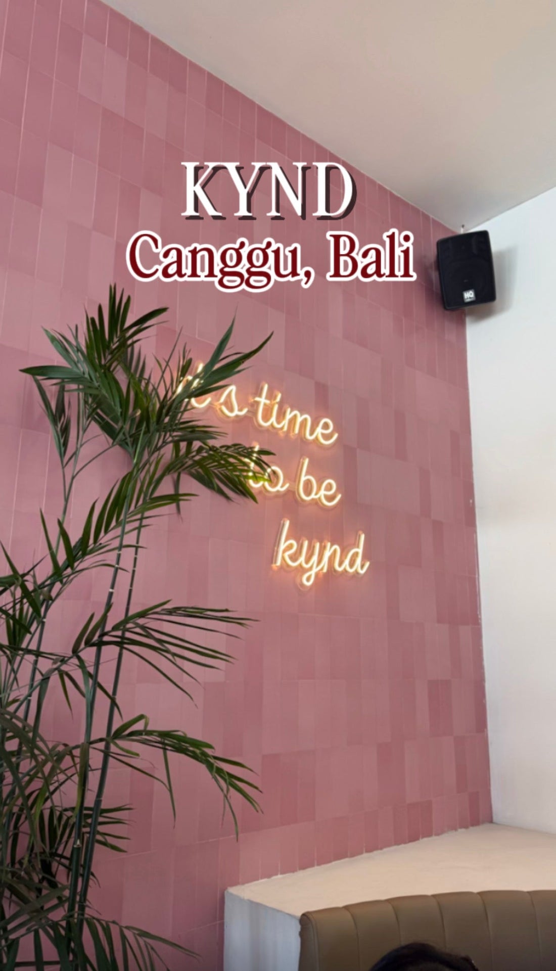 Femnova Eats: KYND Bali, Pink Cafe Ikonik untuk Brunch di Canggu